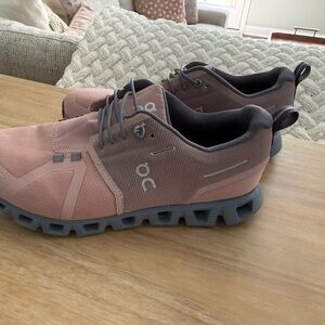 On Running Women’s Athletic Shoes in Pink and Gray